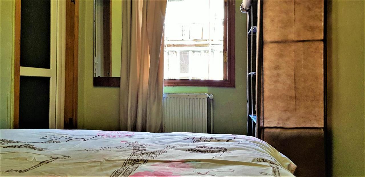 Backpackers Hostel Tbilisi Eksteriør billede