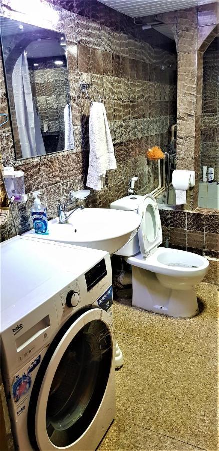 Backpackers Hostel Tbilisi Eksteriør billede